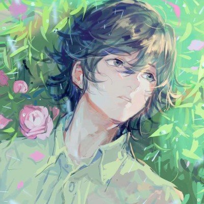 男子走路时多次故意触碰女学生